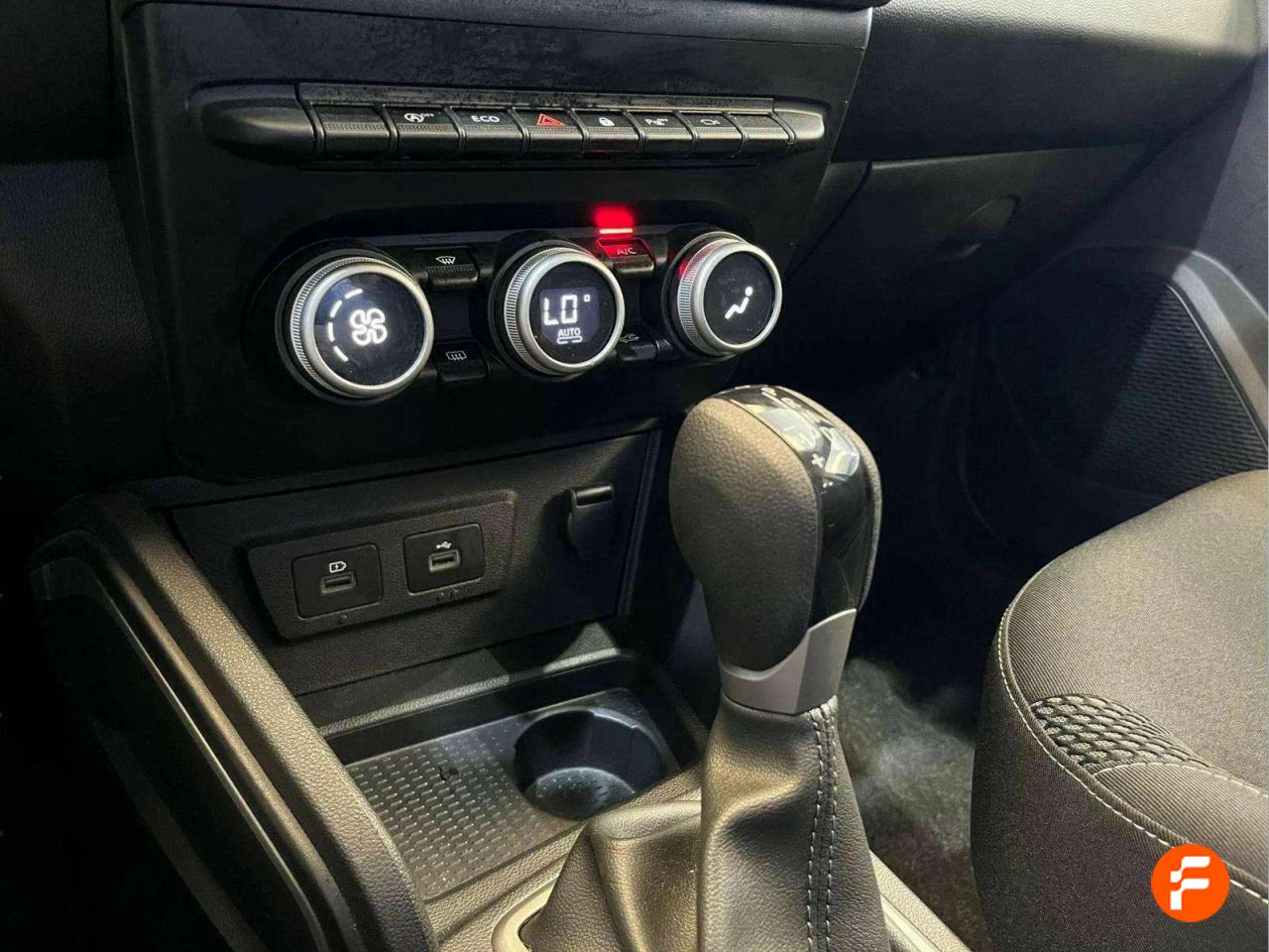Foto Dacia Duster 16