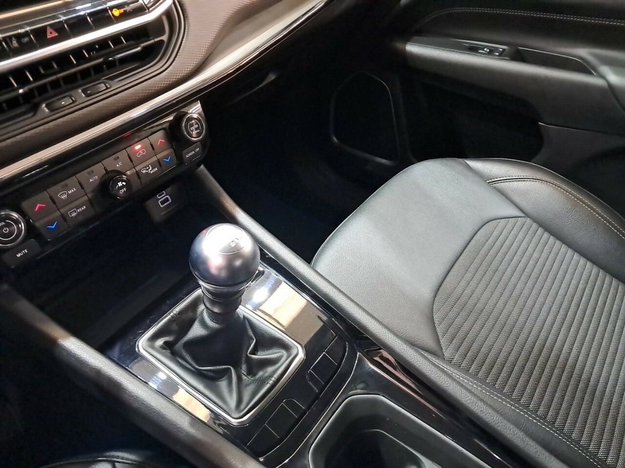 Foto Jeep Compass 18