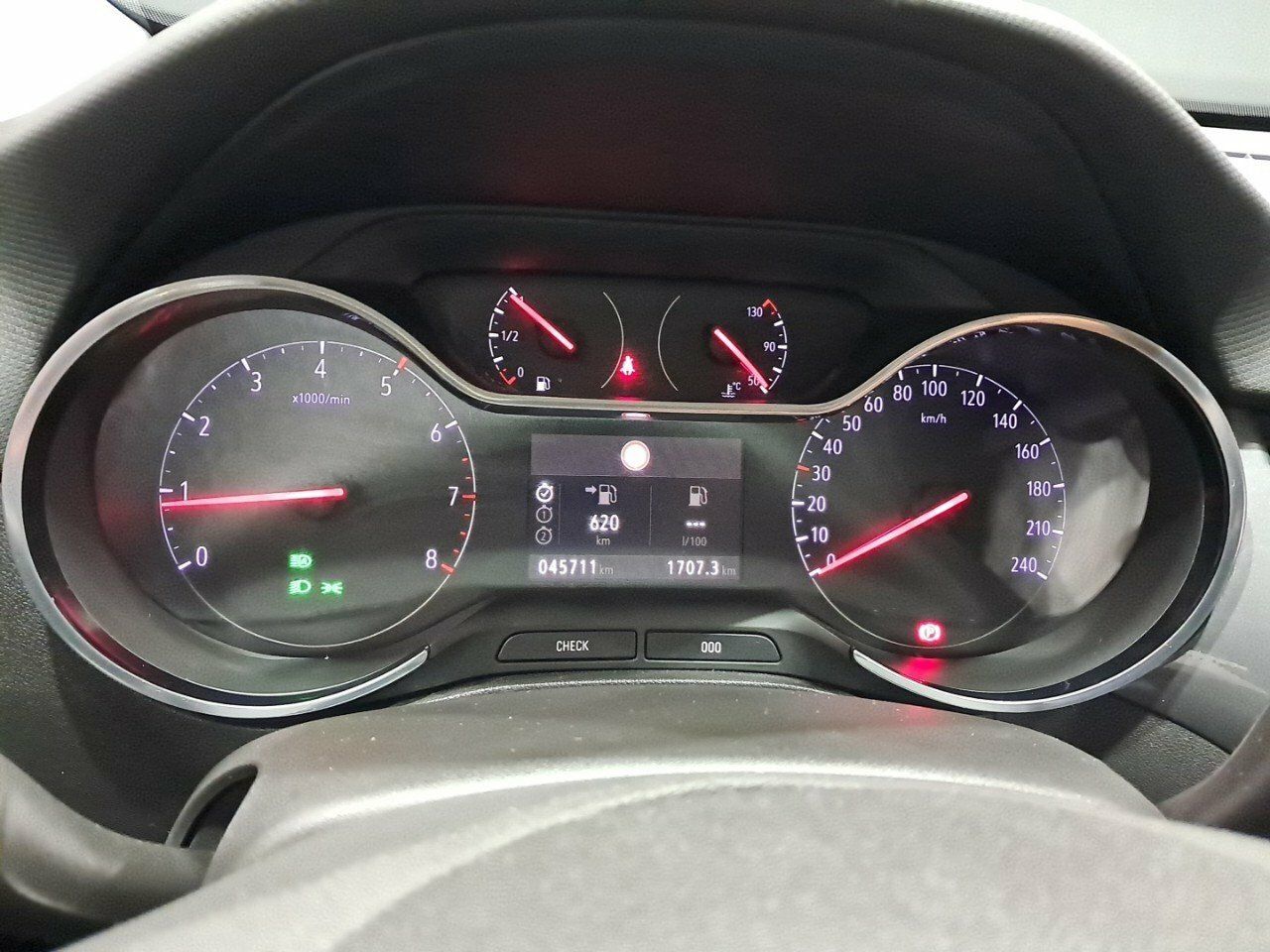 Foto Opel Crossland X 8