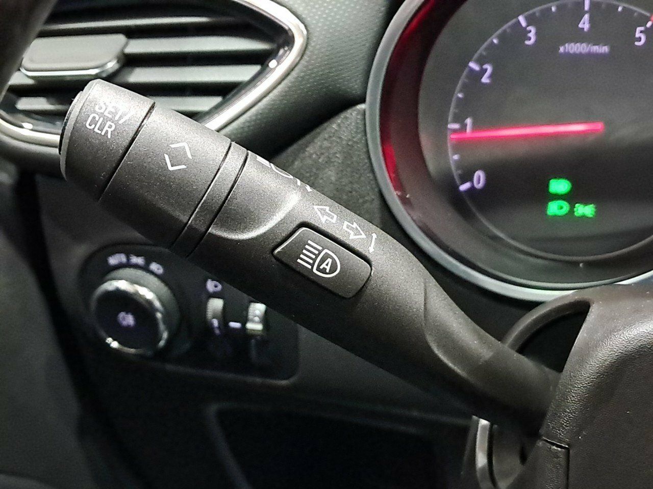 Foto Opel Crossland X 12