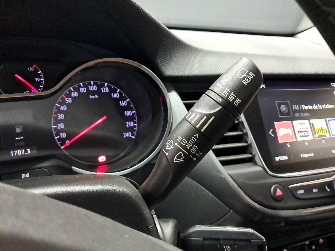 Foto Opel Crossland X 13