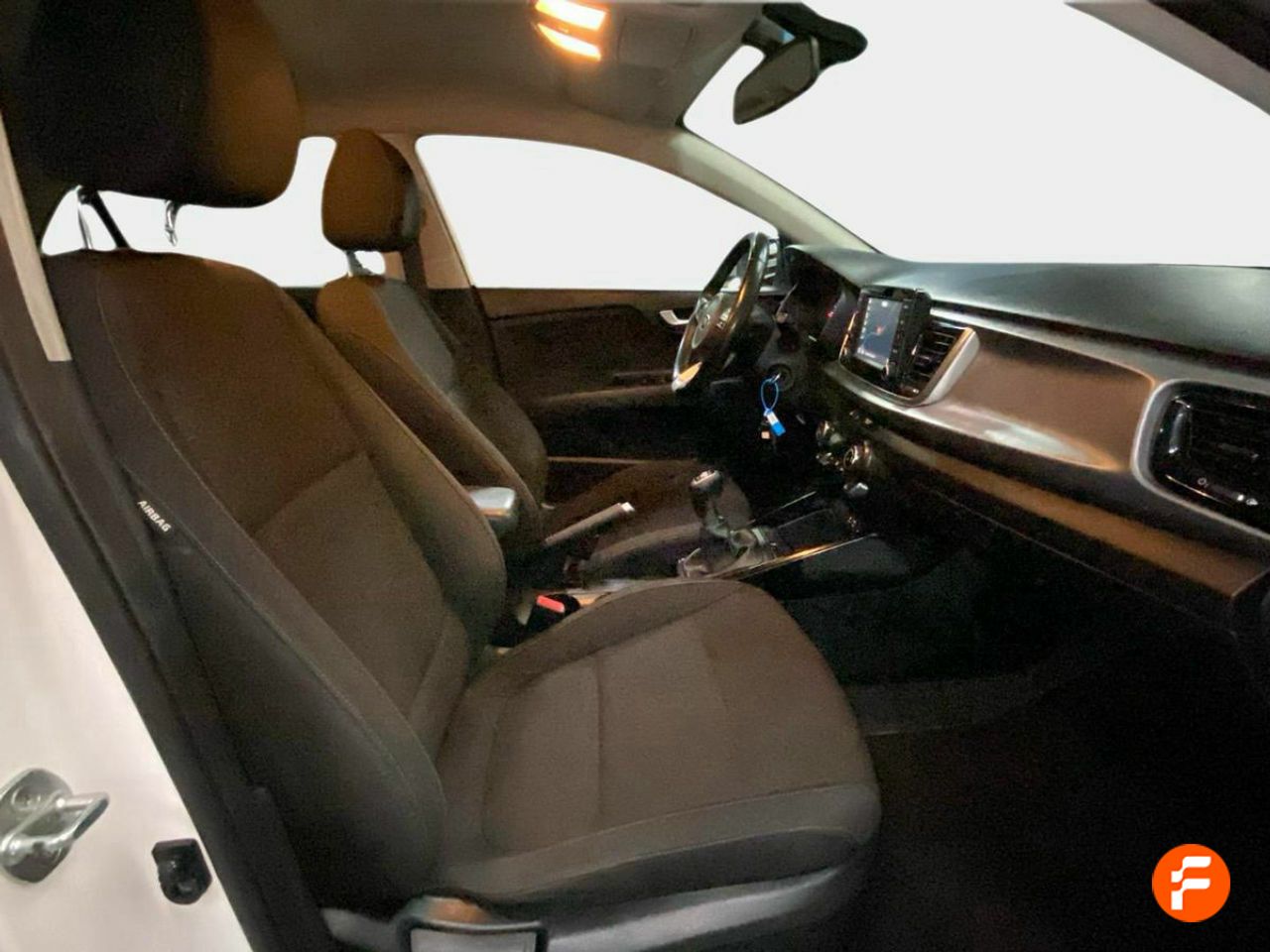 Foto Kia Rio 16