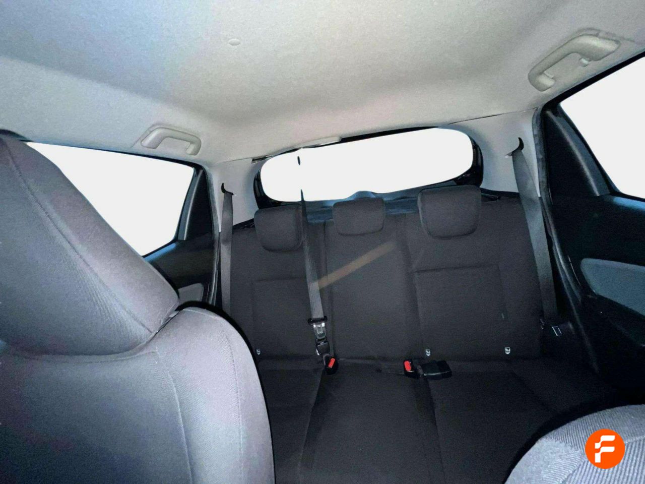 Foto Toyota Yaris 11