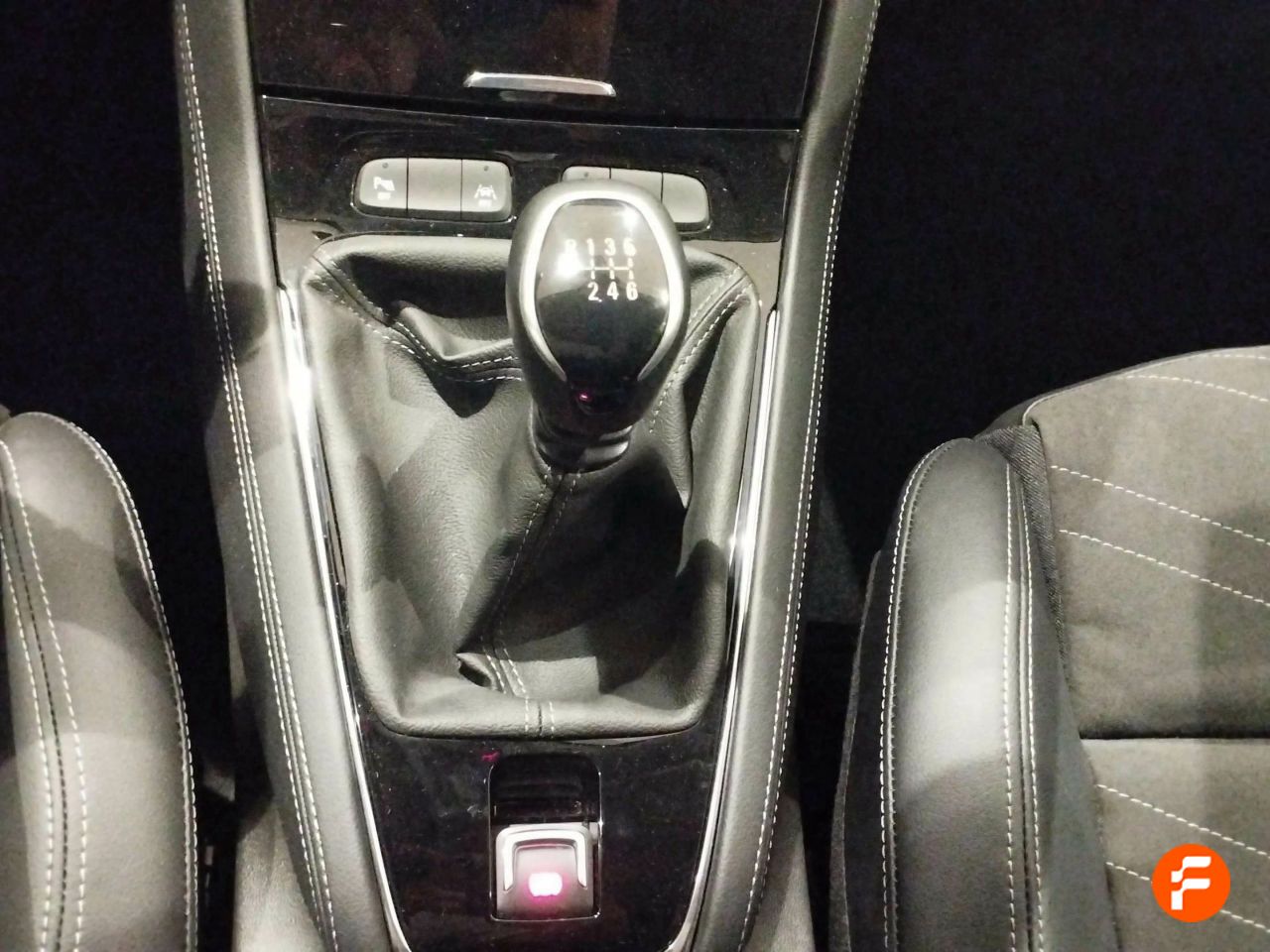Foto Opel Grandland X 28