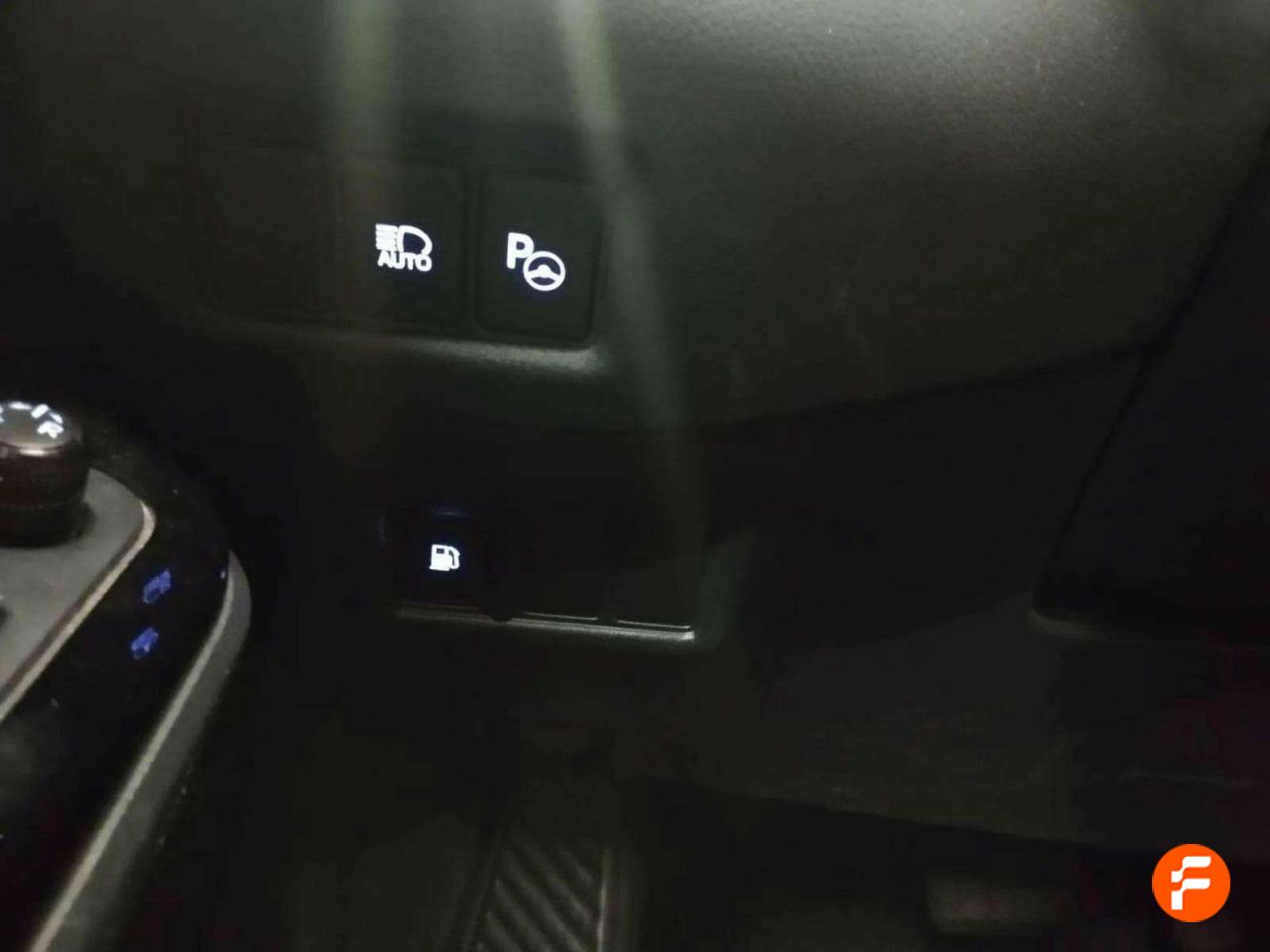 Foto Toyota C-HR 23