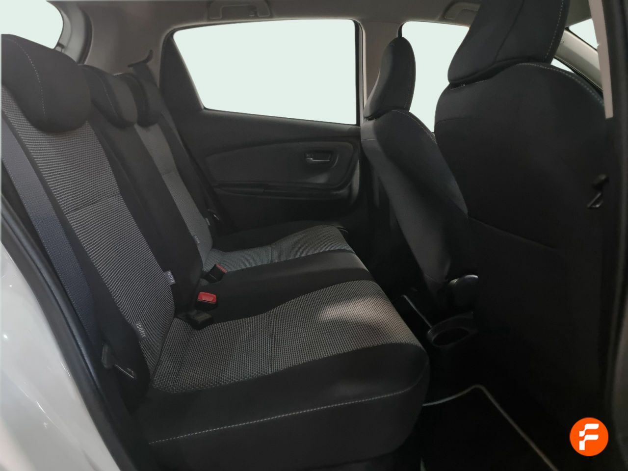 Foto Toyota Yaris 9
