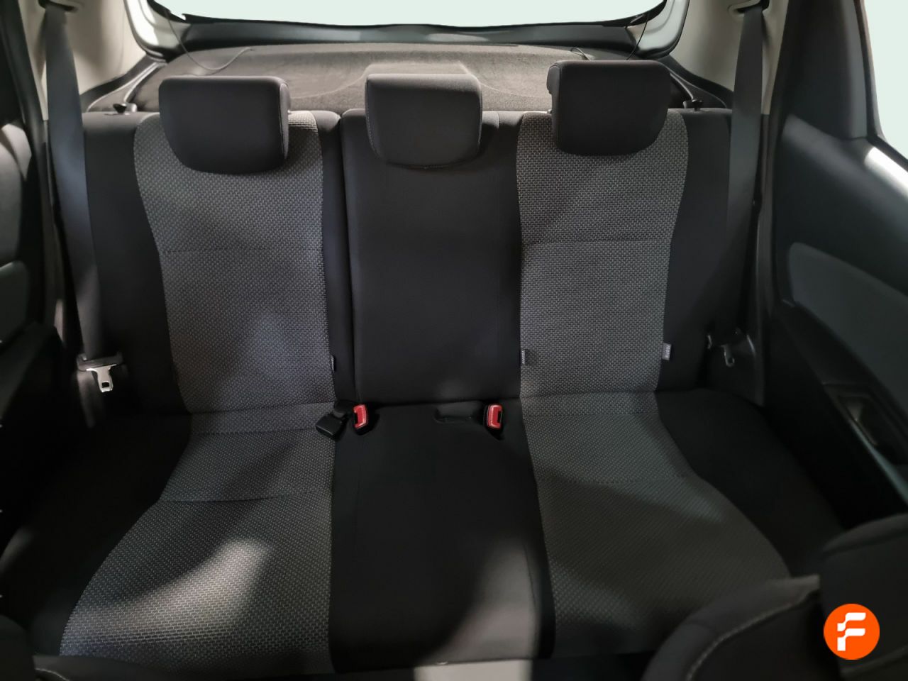 Foto Toyota Yaris 10