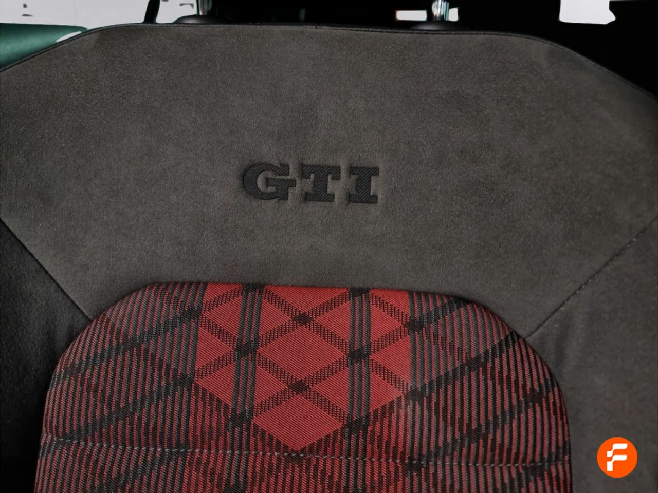 Foto Volkswagen Golf 14