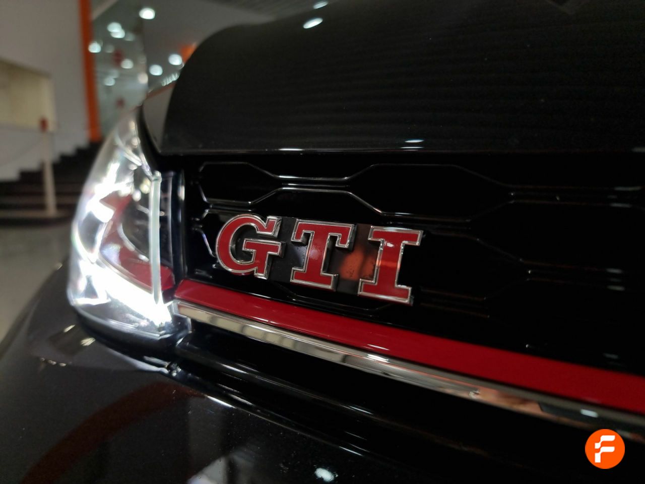 Foto Volkswagen Golf 18