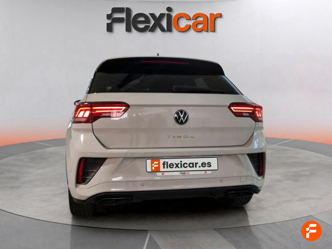 Foto Volkswagen T-Roc 4