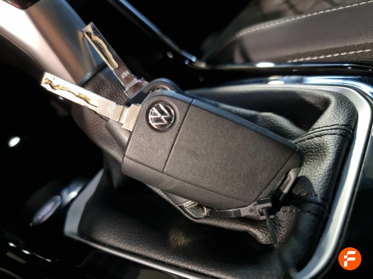 Foto Volkswagen T-Roc 20