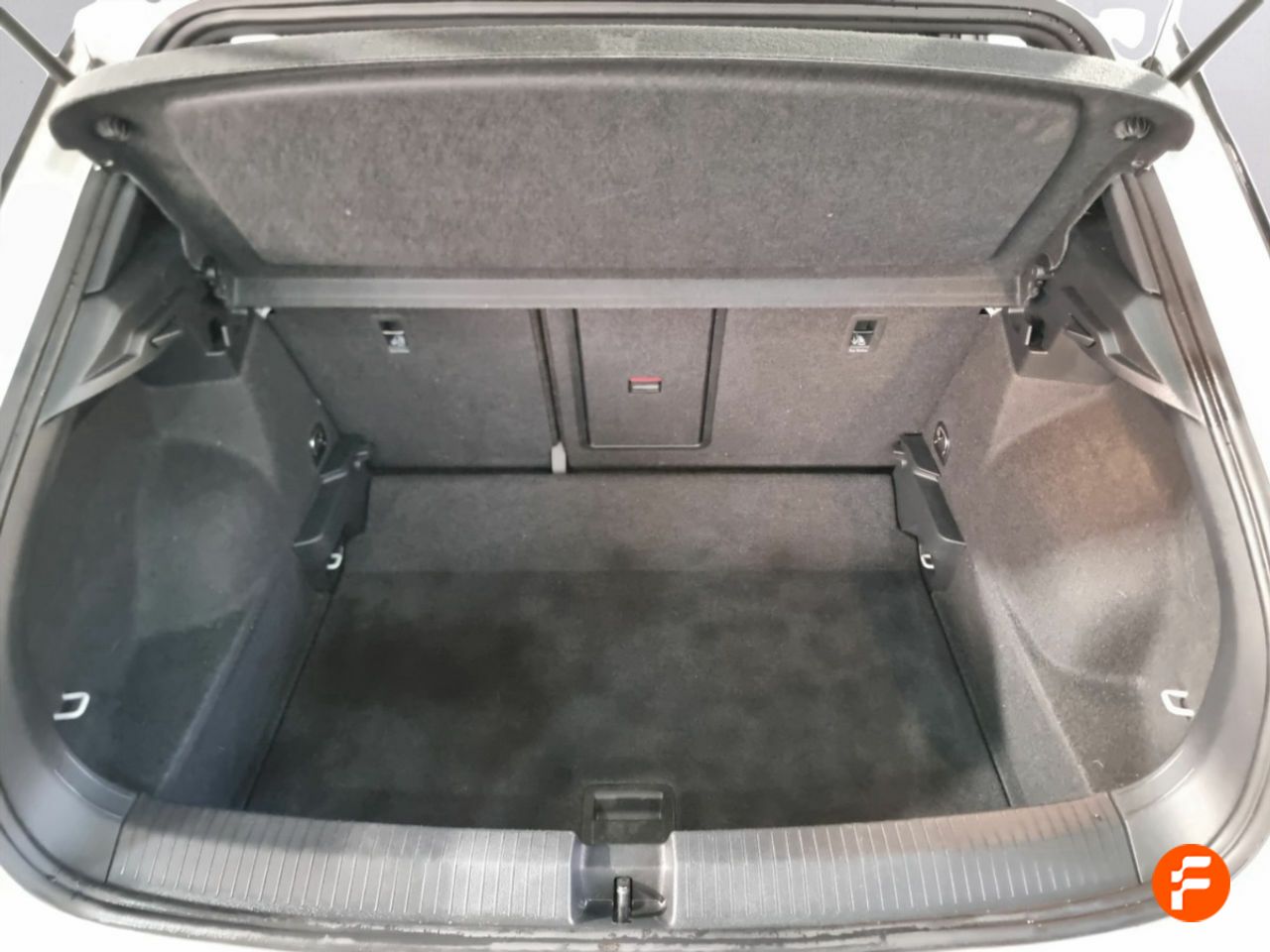 Foto Volkswagen T-Roc 23