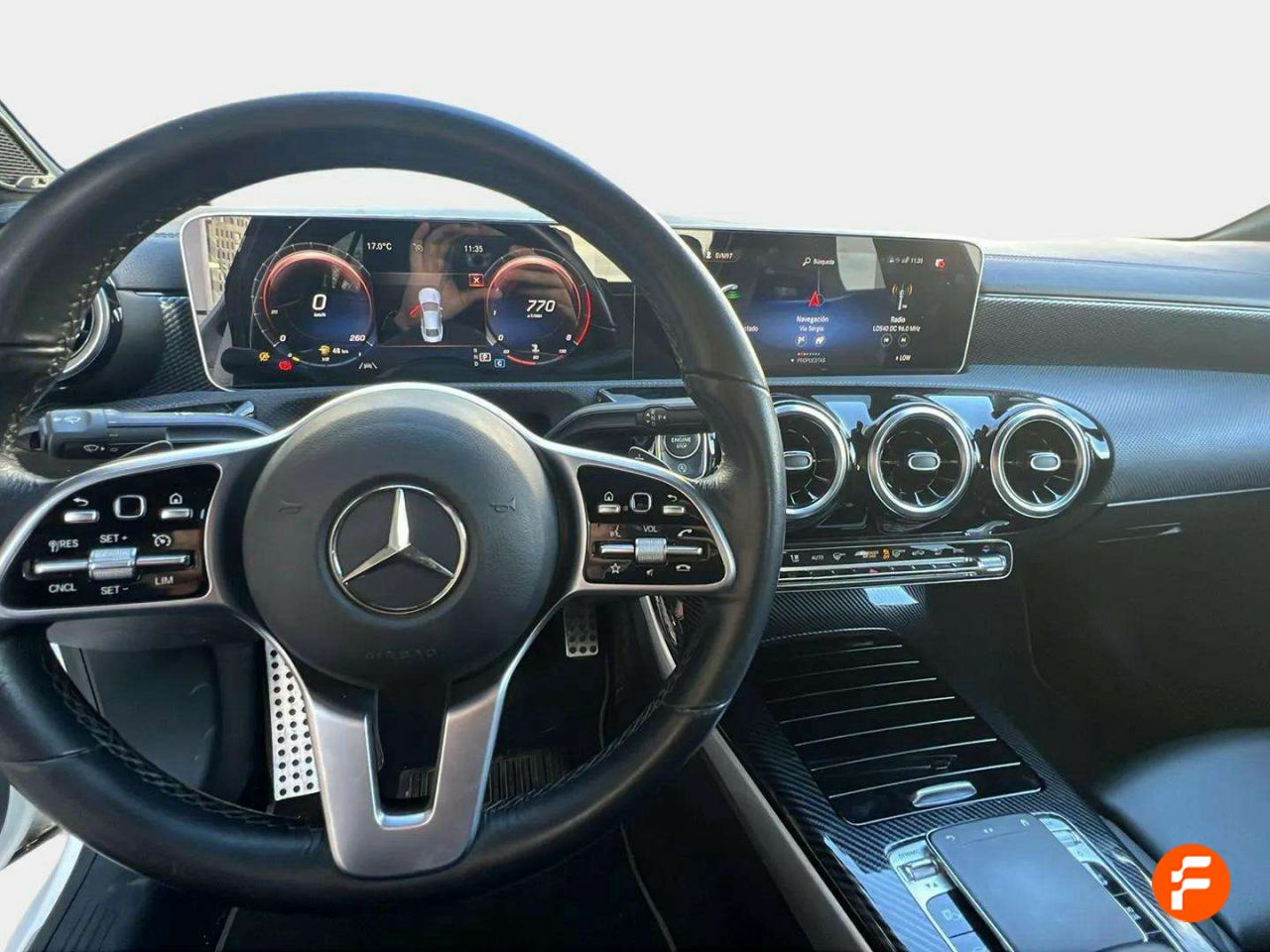 Foto Mercedes-Benz Clase CLA 12