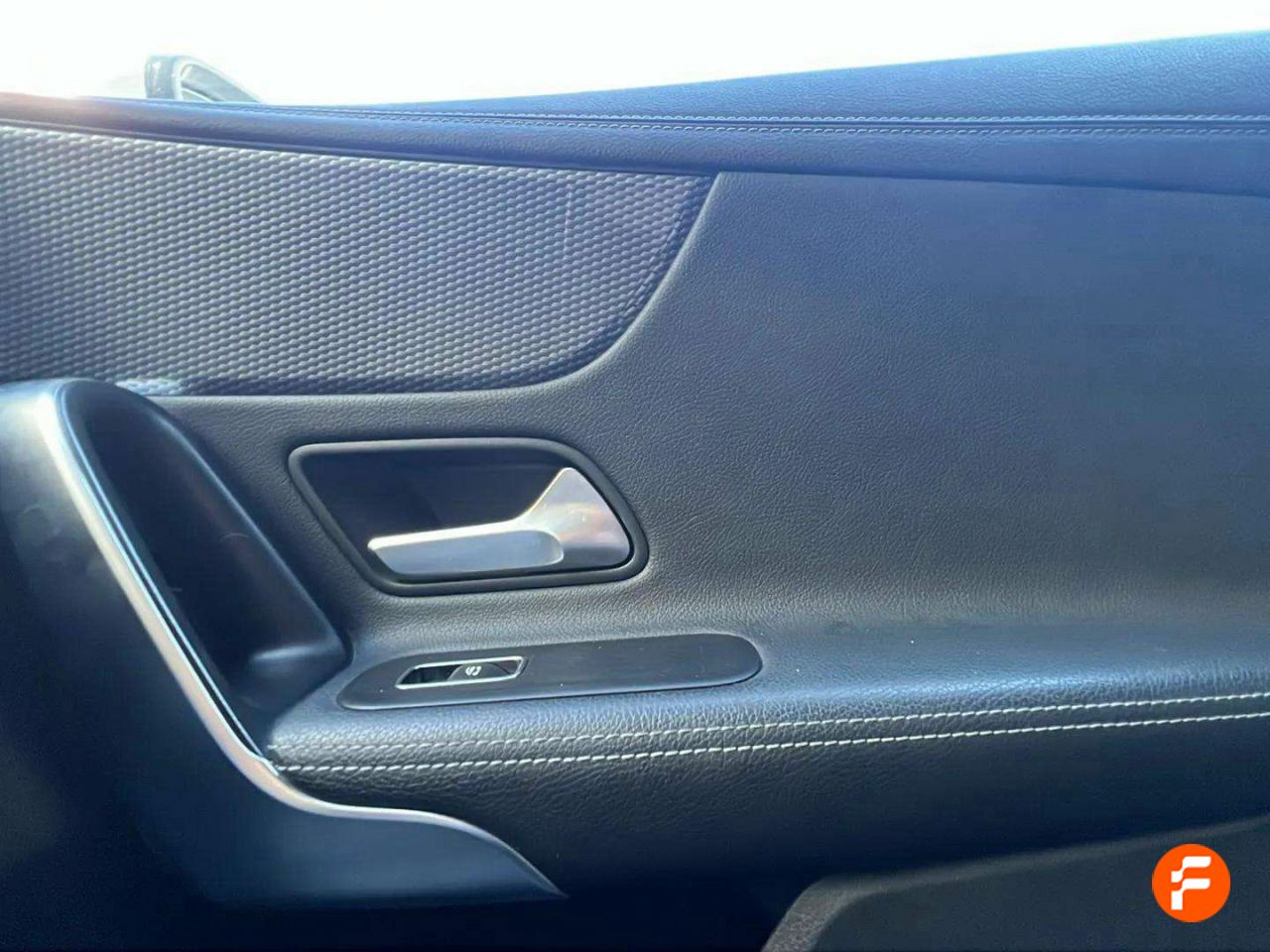 Foto Mercedes-Benz Clase CLA 29