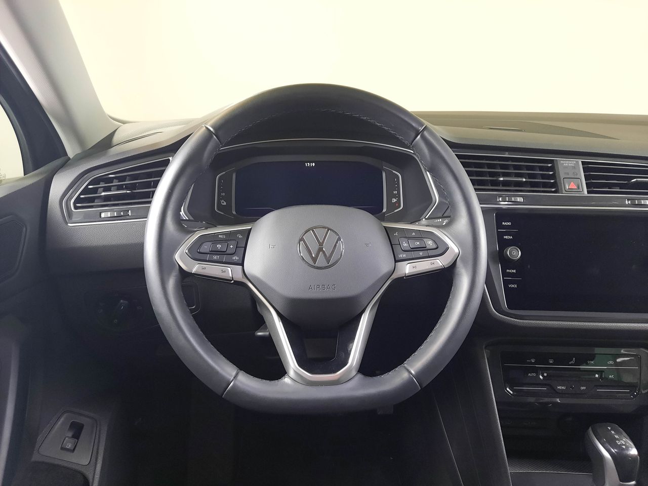 Foto Volkswagen Tiguan 9