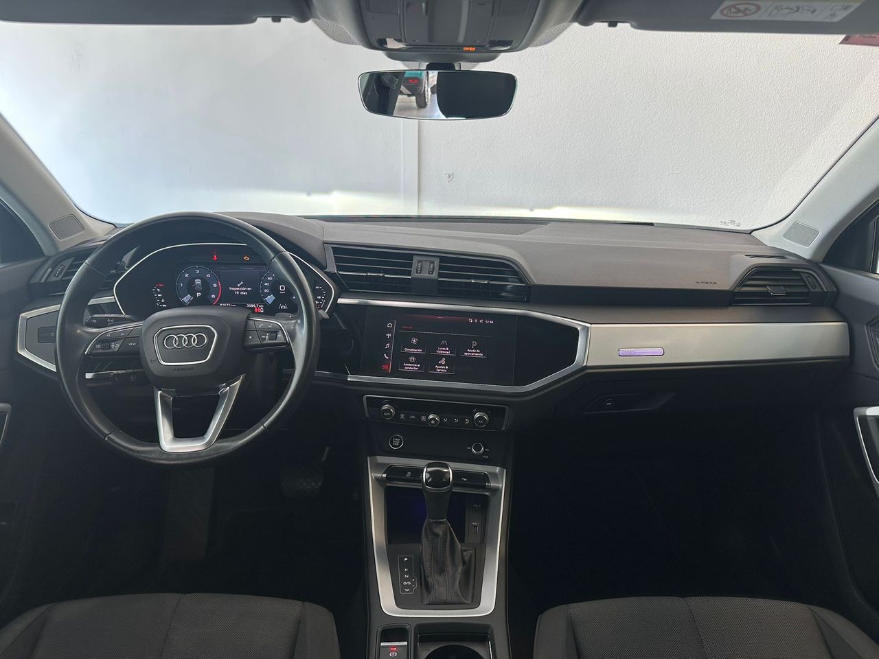 Foto Audi Q3 8