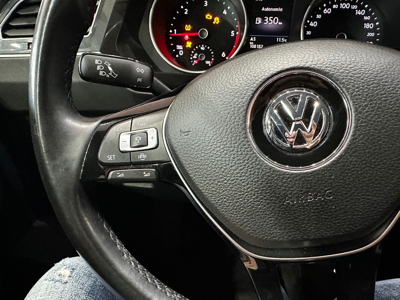 Foto Volkswagen Tiguan 16