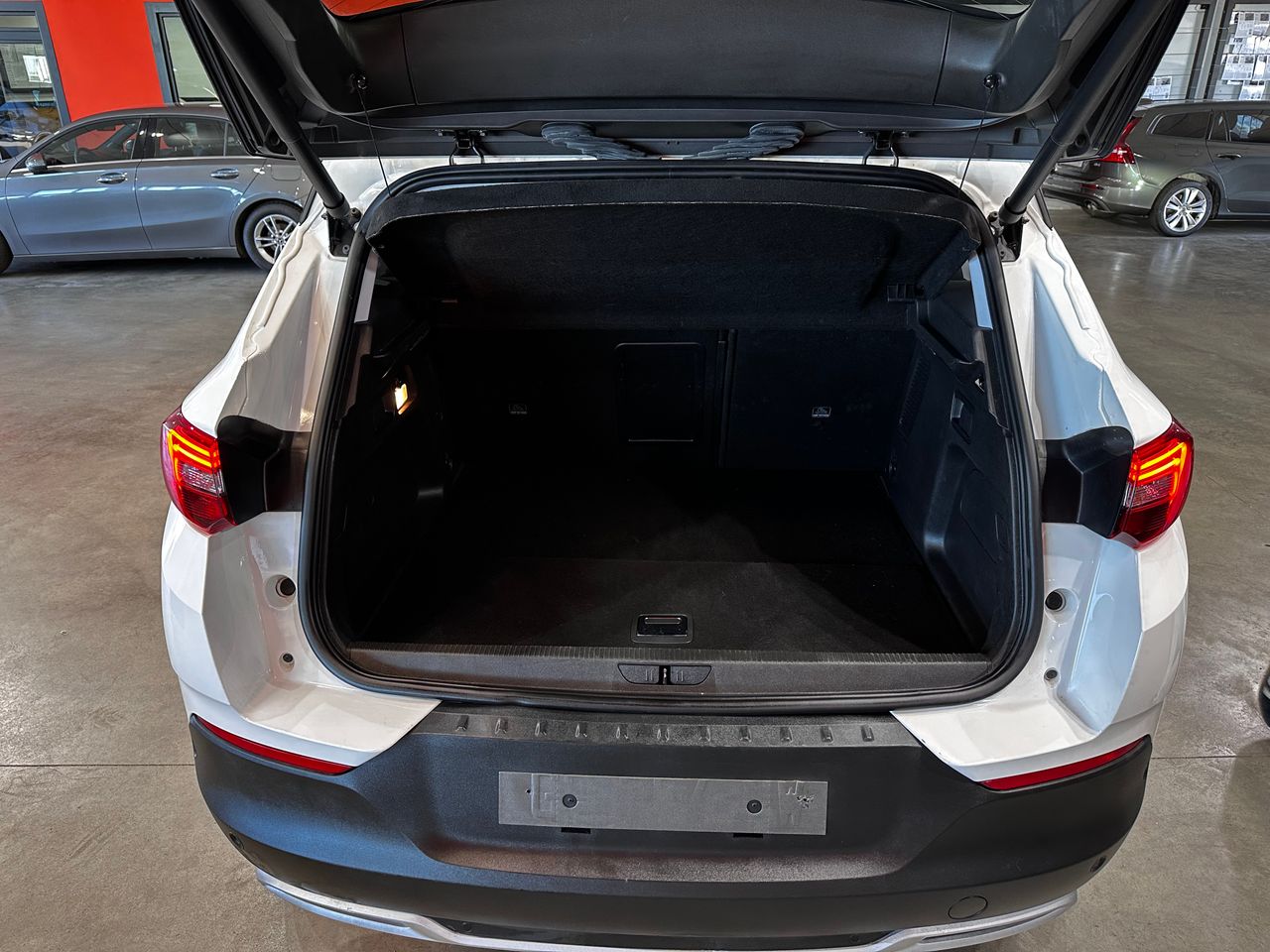Foto Opel Grandland X 8