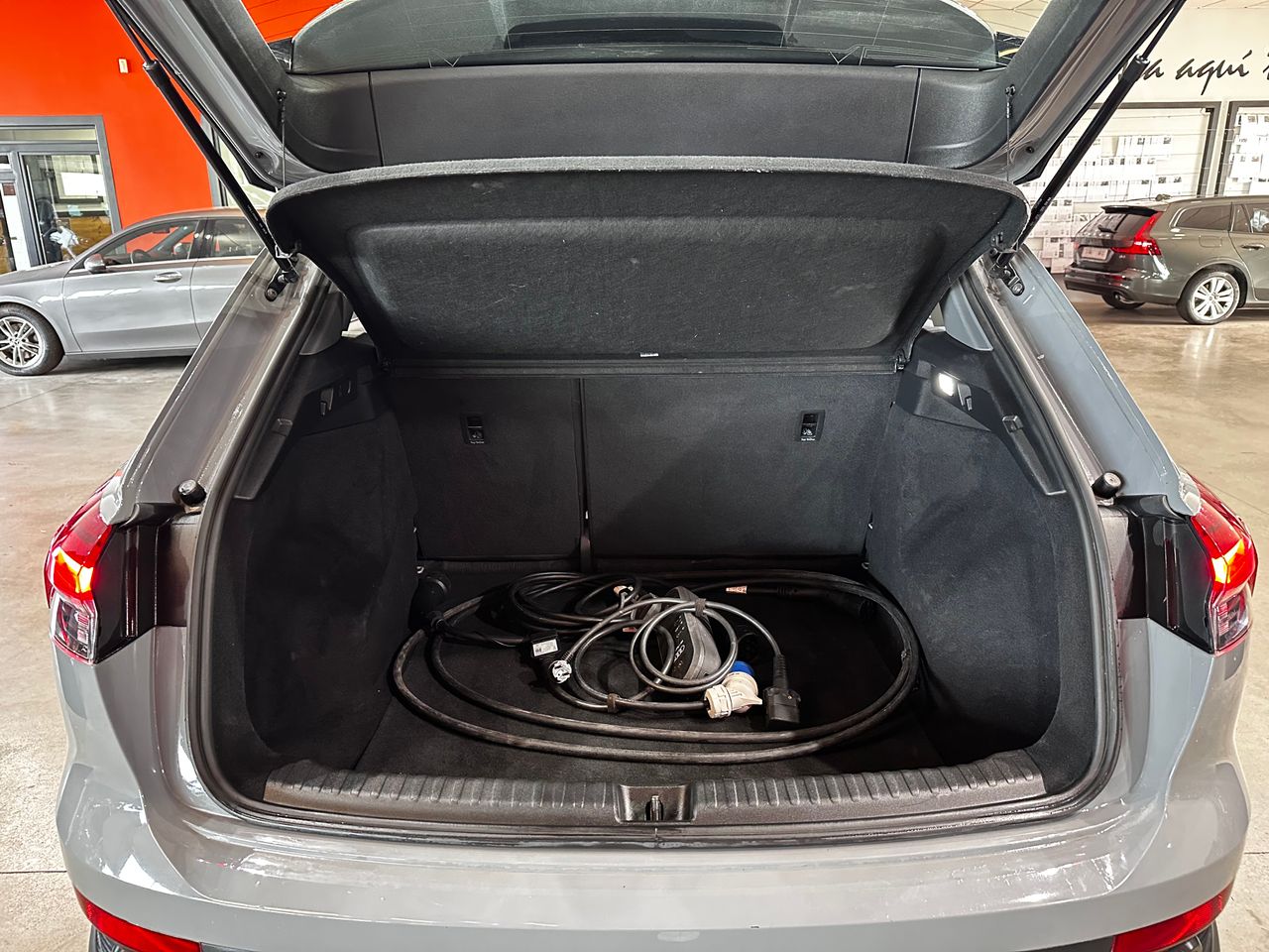 Foto Audi Q4 8