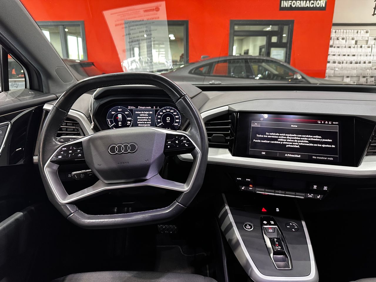 Foto Audi Q4 11