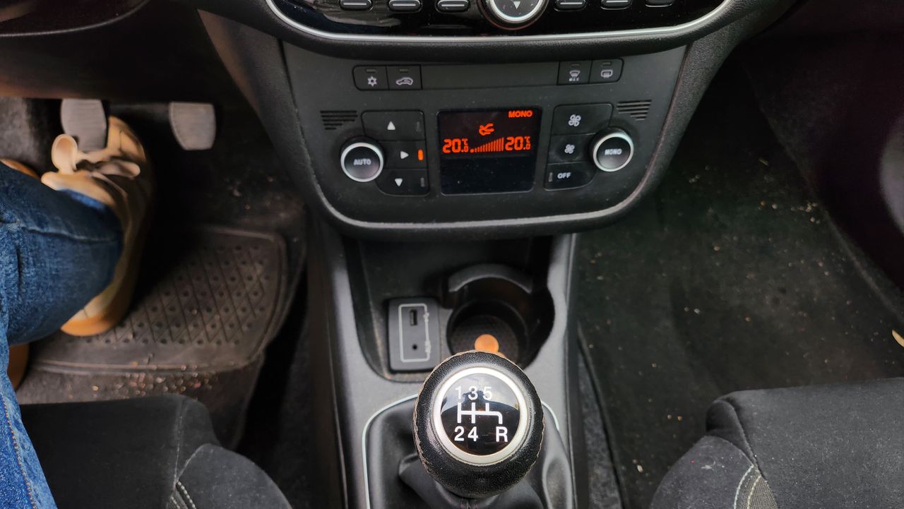 Foto Fiat Punto 18