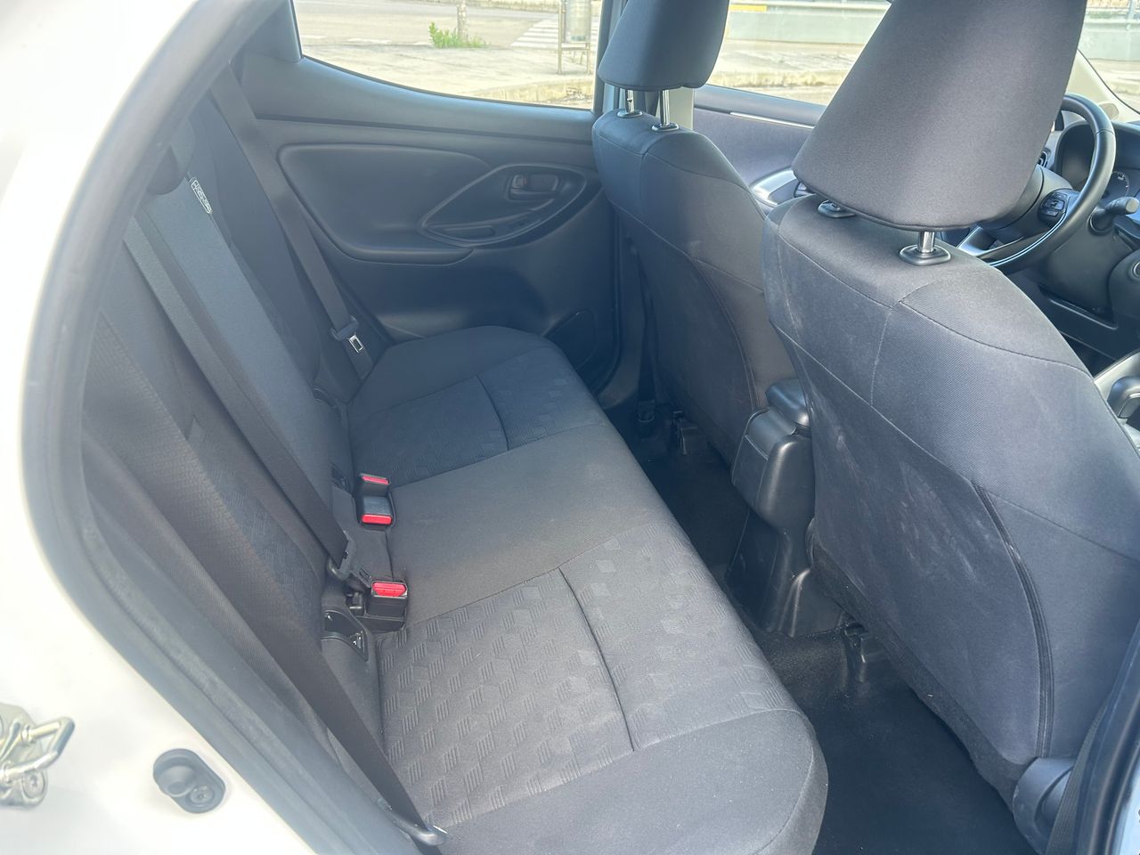Foto Toyota Yaris 5