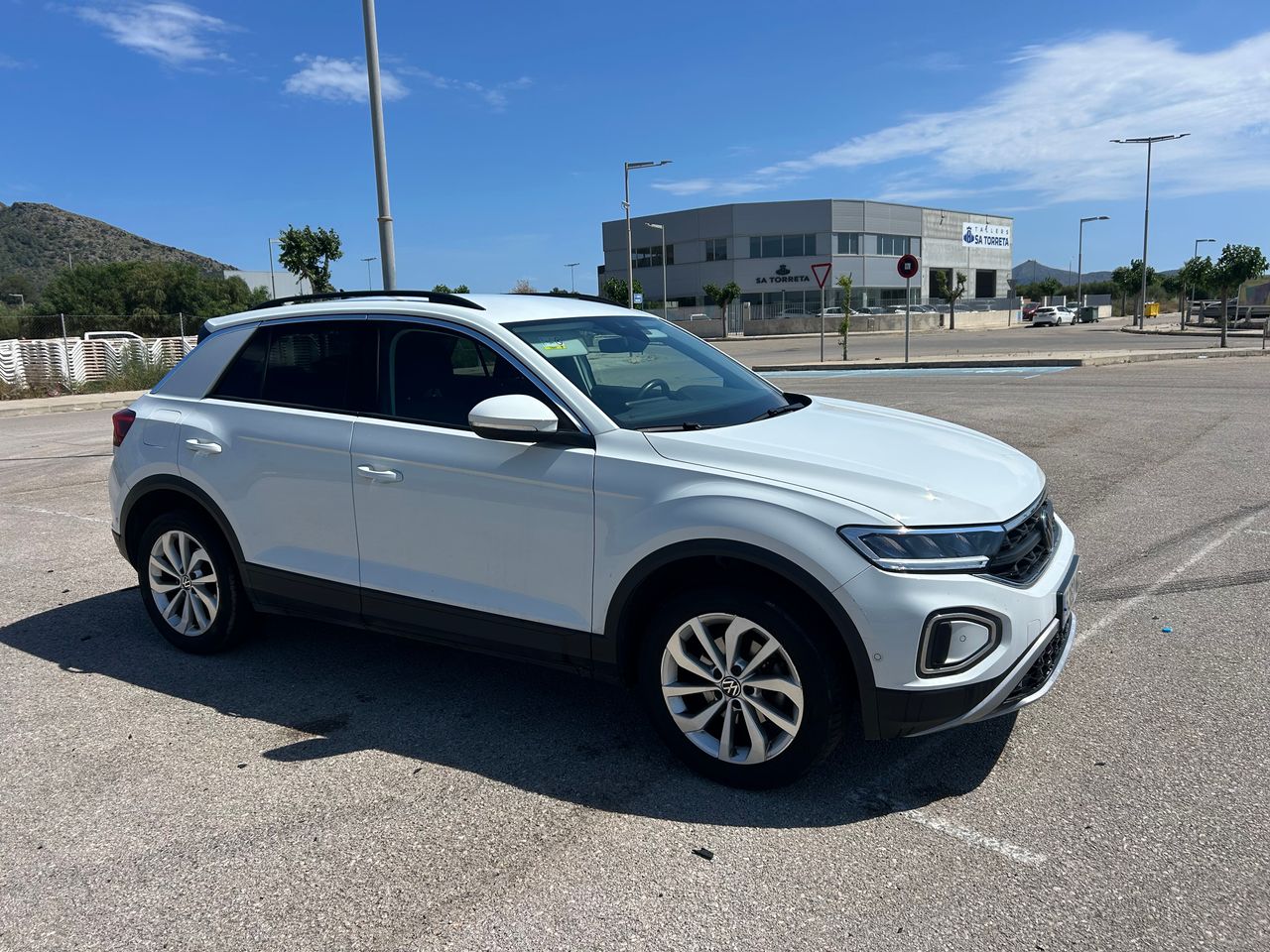 Foto Volkswagen T-Roc 1