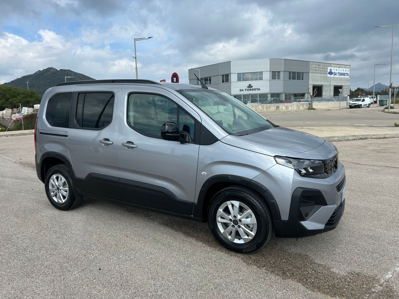 Foto Peugeot Rifter 1