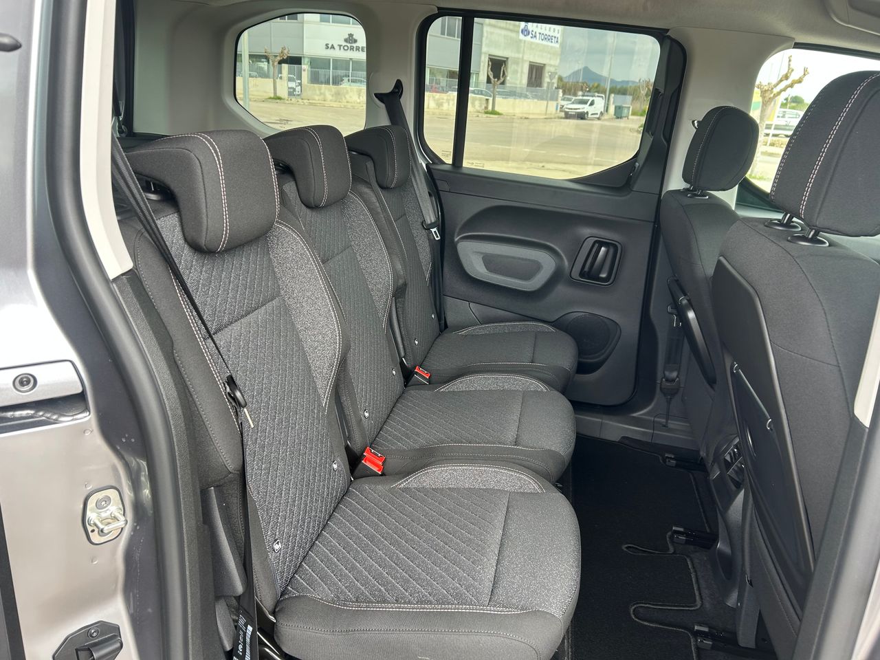 Foto Peugeot Rifter 6