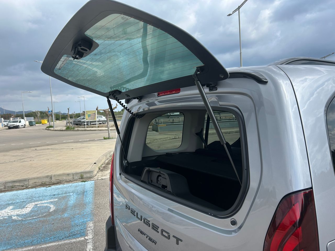 Foto Peugeot Rifter 7