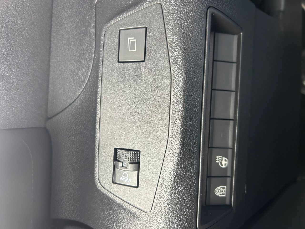 Foto Peugeot Rifter 12