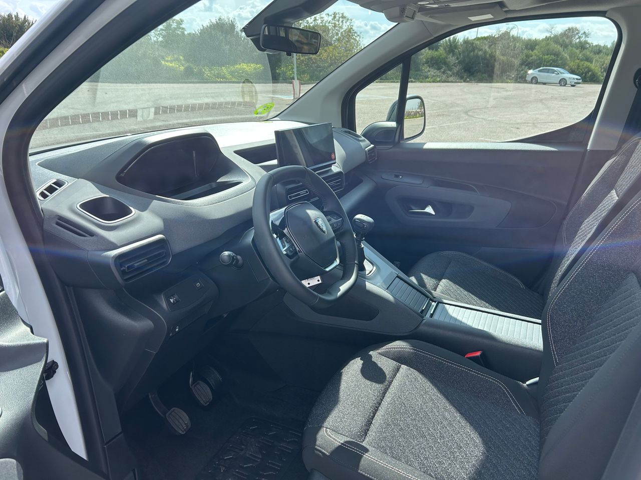 Foto Peugeot Rifter 10