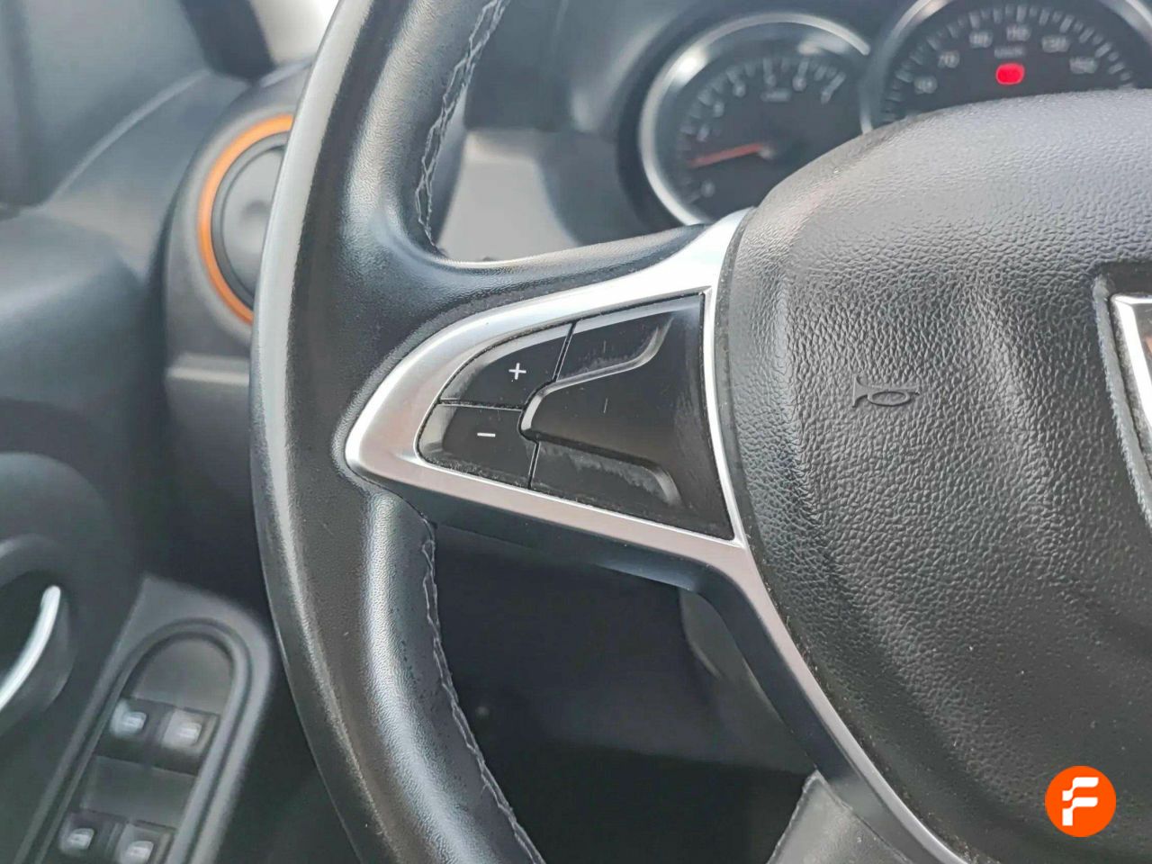 Foto Dacia Duster 16