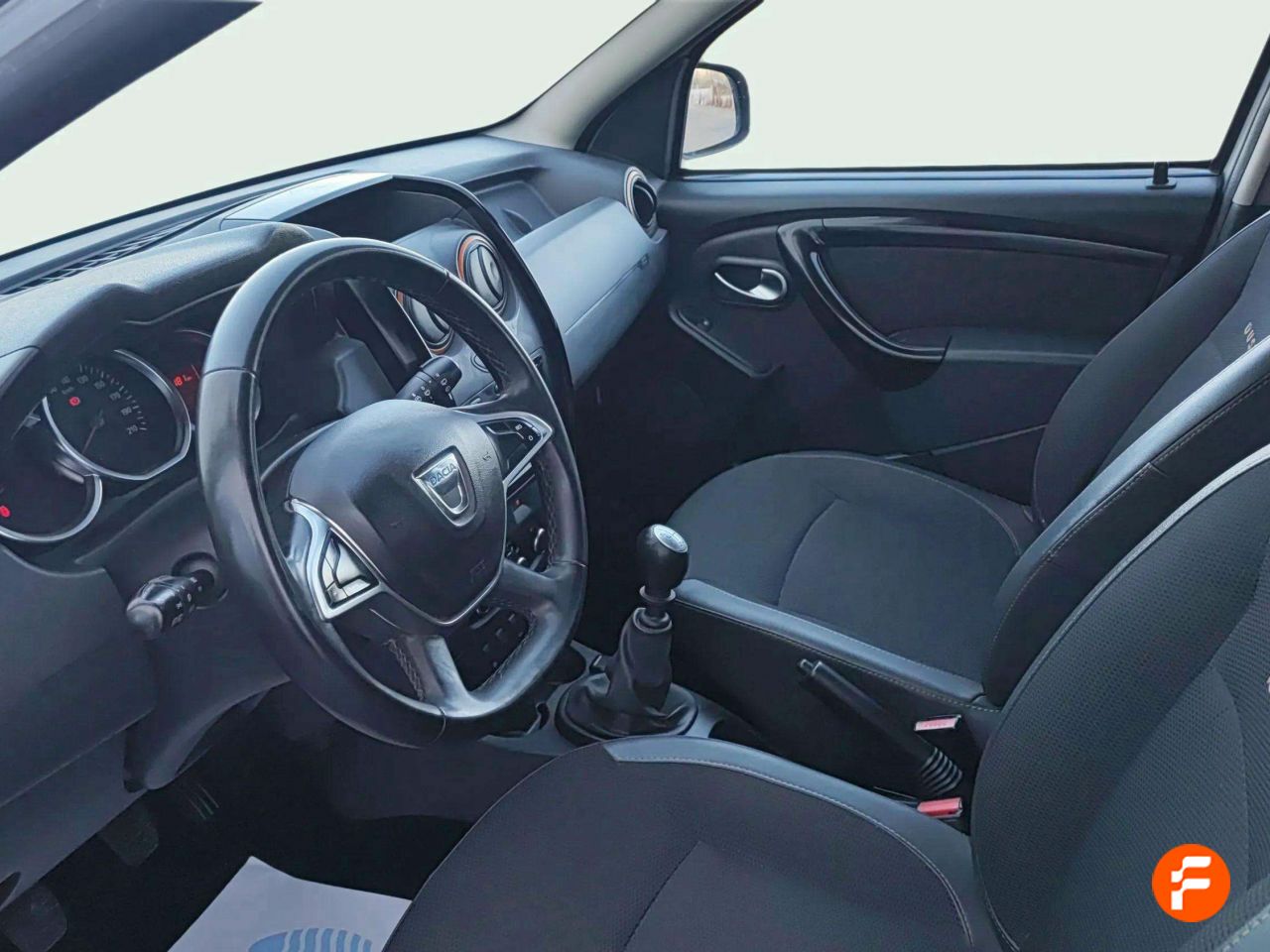 Foto Dacia Duster 26