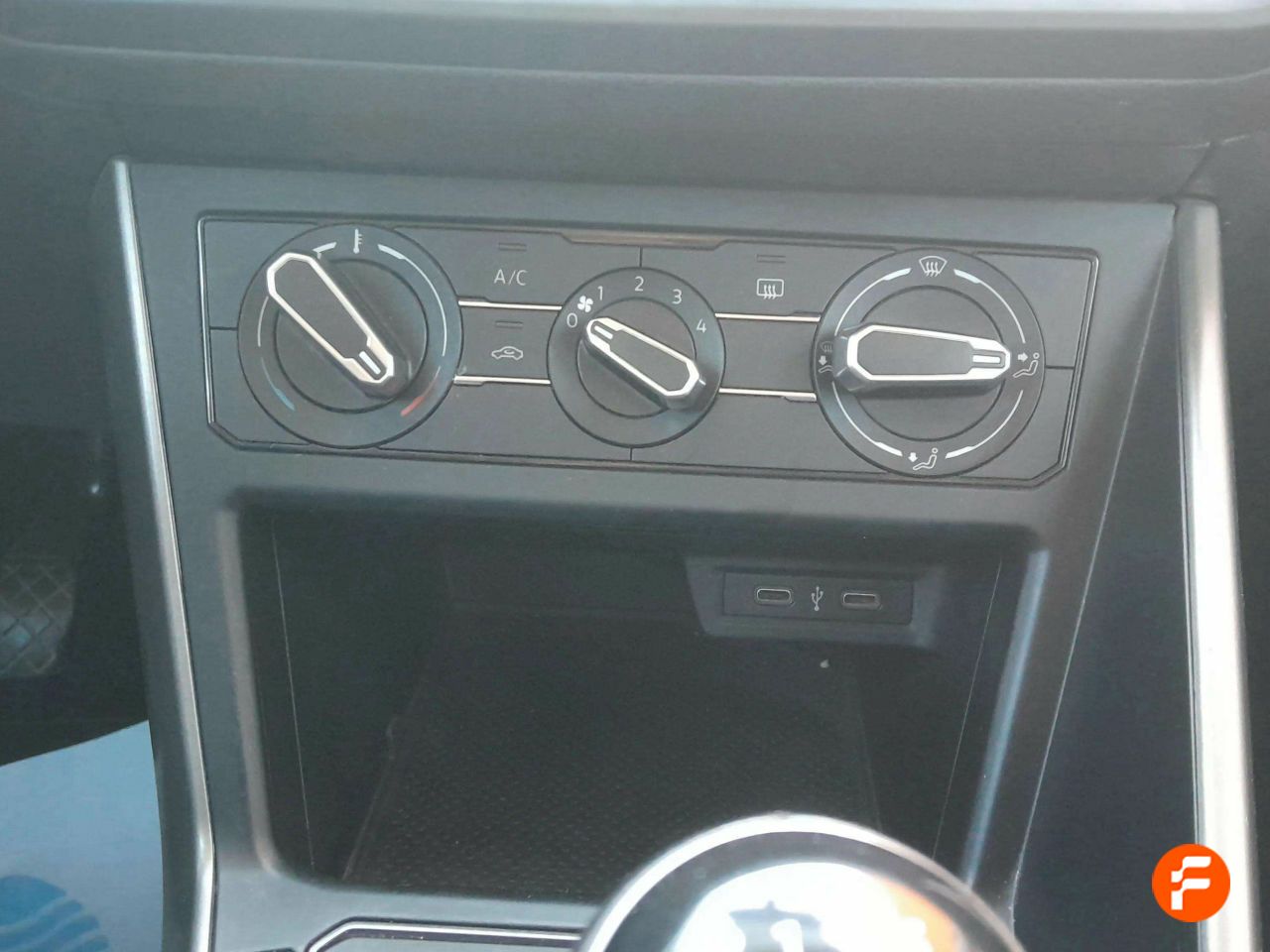 Foto Volkswagen Polo 23