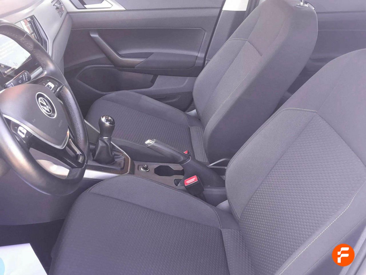 Foto Volkswagen Polo 24