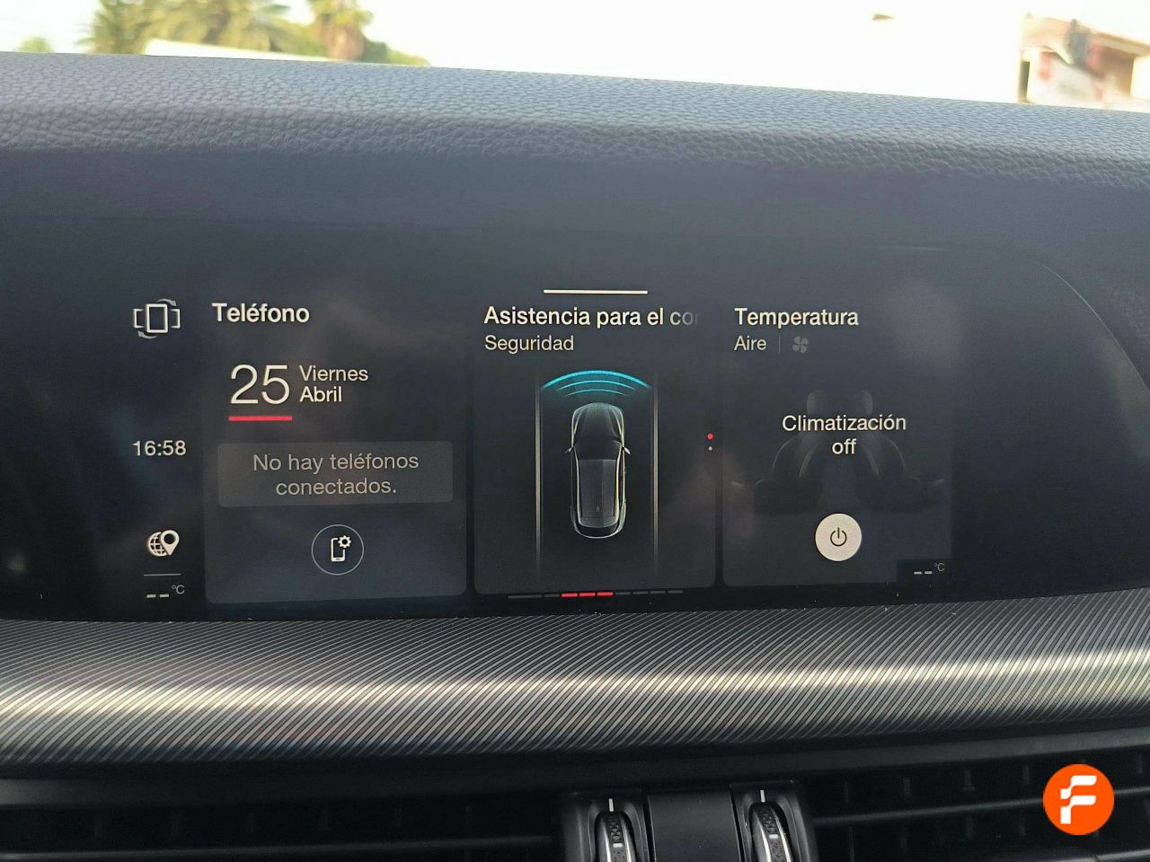 Foto Alfa Romeo Stelvio 25