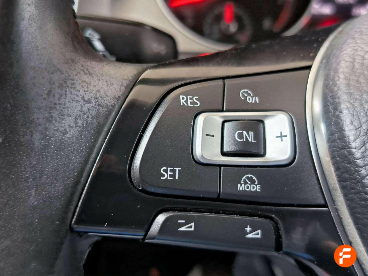 Foto Volkswagen Golf 13
