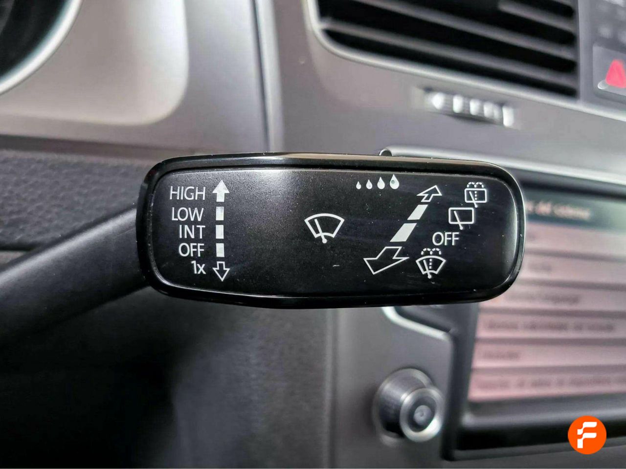 Foto Volkswagen Golf 16