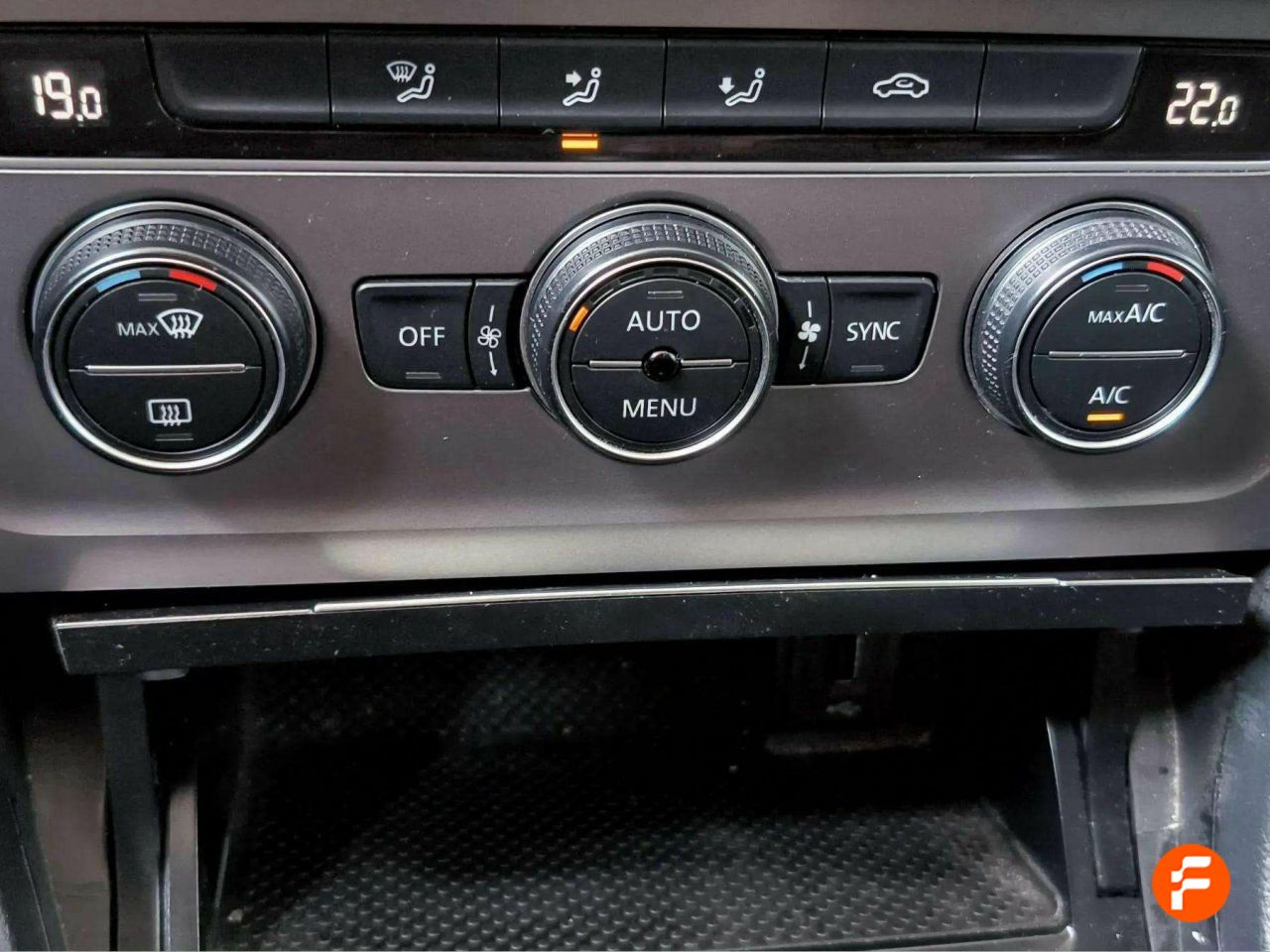Foto Volkswagen Golf 21