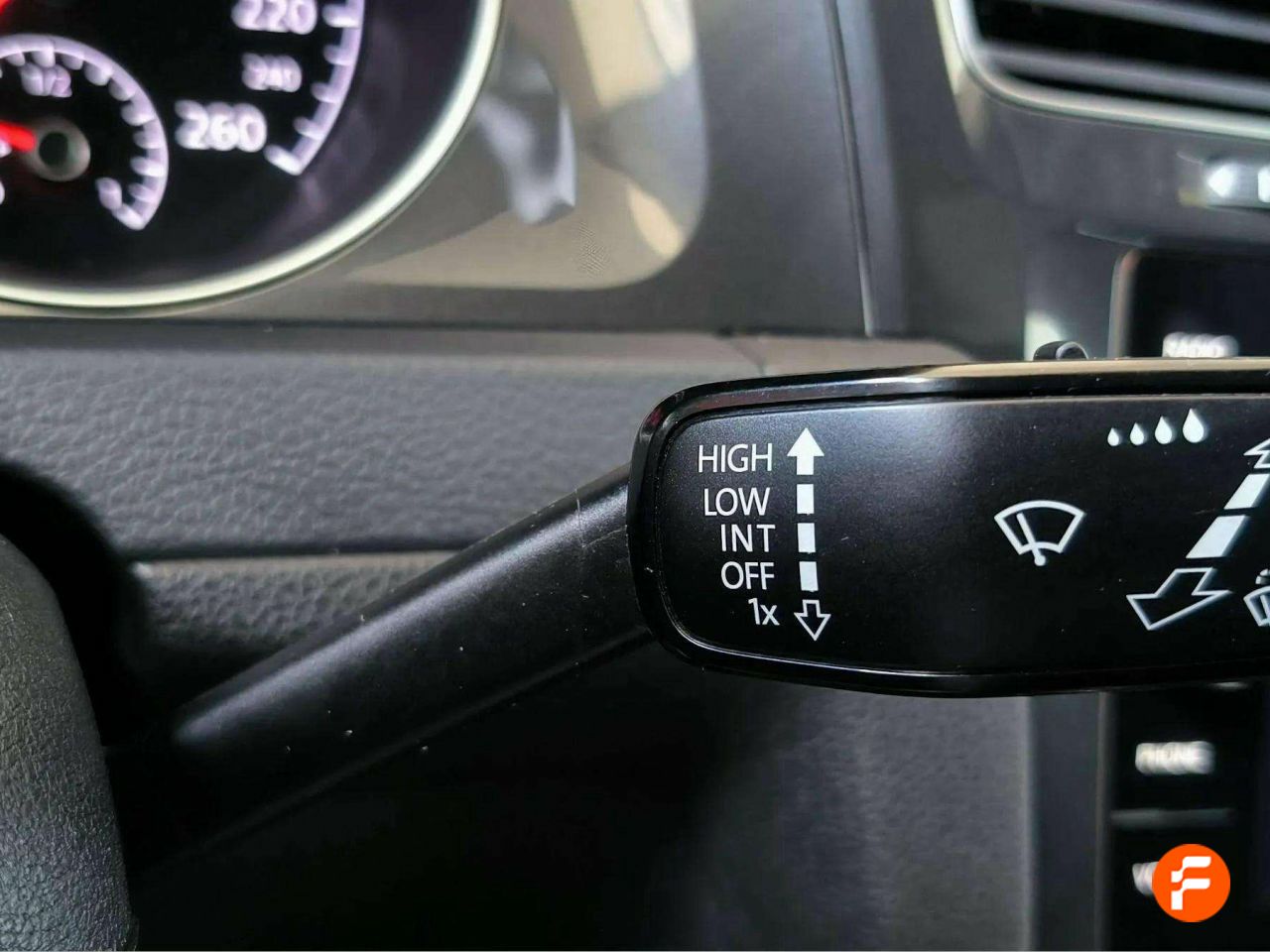 Foto Volkswagen Golf 18
