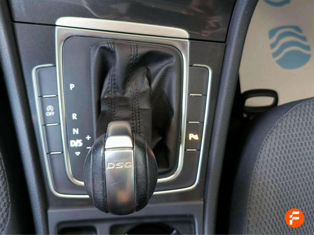 Foto Volkswagen Golf 26