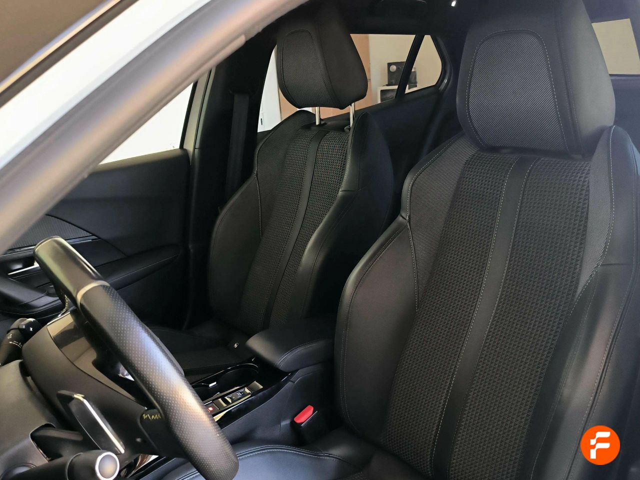 Foto Peugeot 2008 34