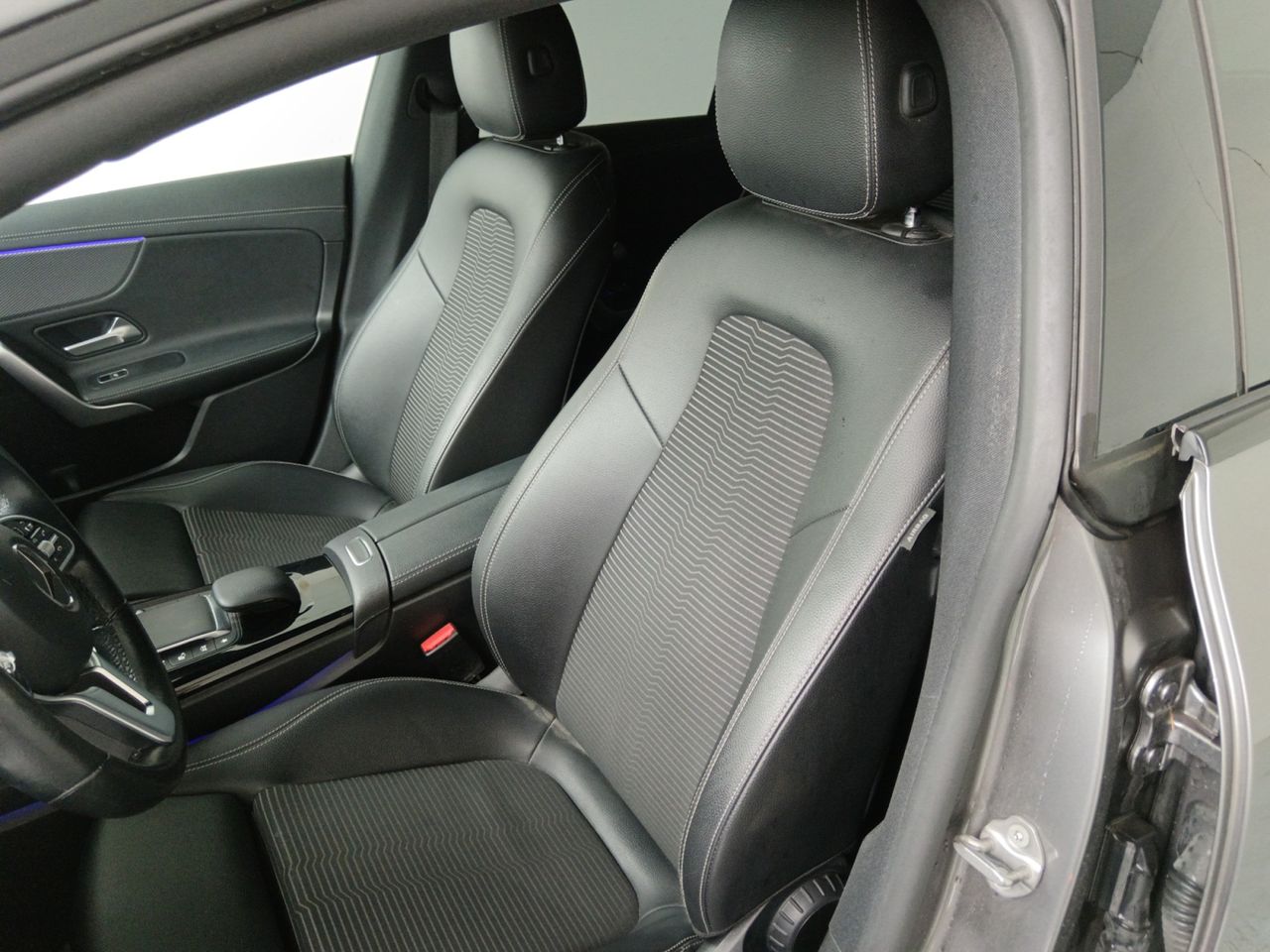 Foto Mercedes-Benz Clase CLA 23