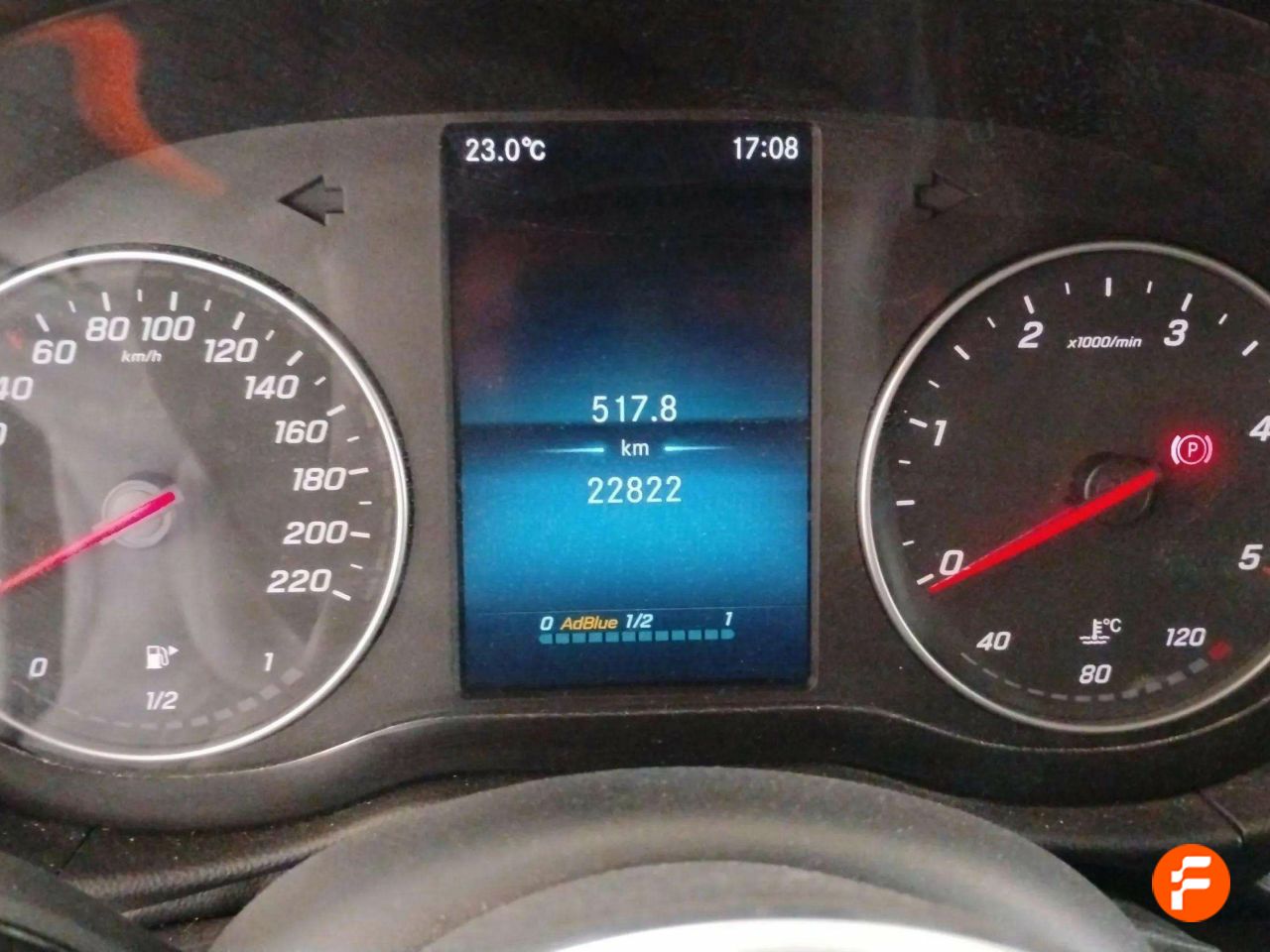Foto Mercedes-Benz Clase T 10
