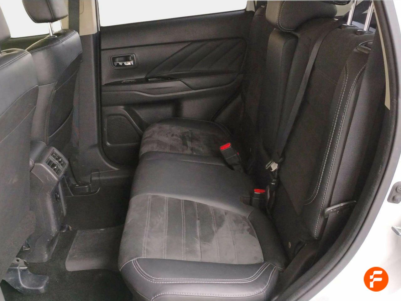 Foto Mitsubishi Outlander 16