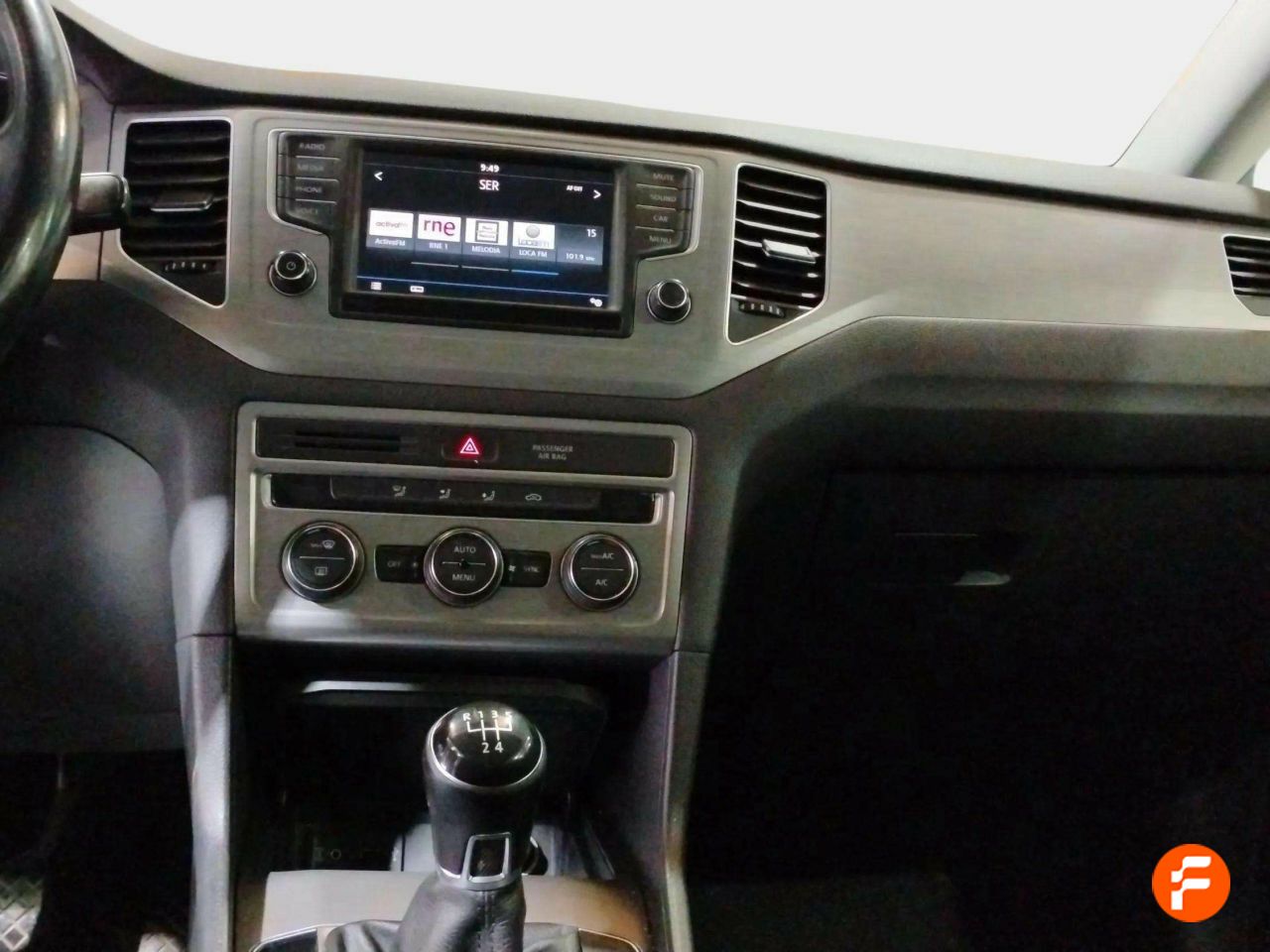 Foto Volkswagen Golf 13