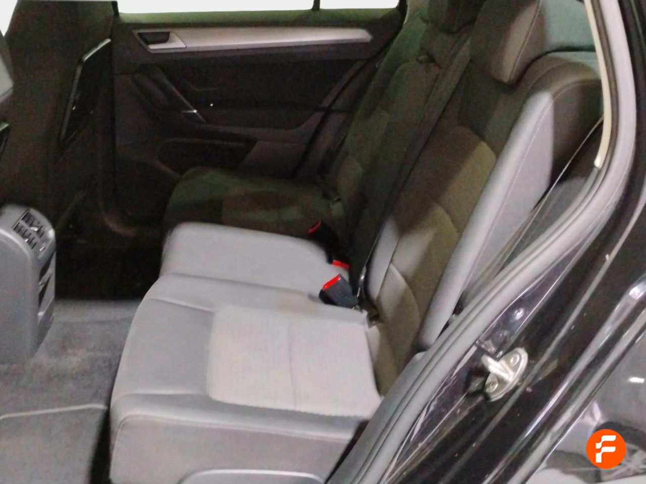 Foto Volkswagen Golf 24