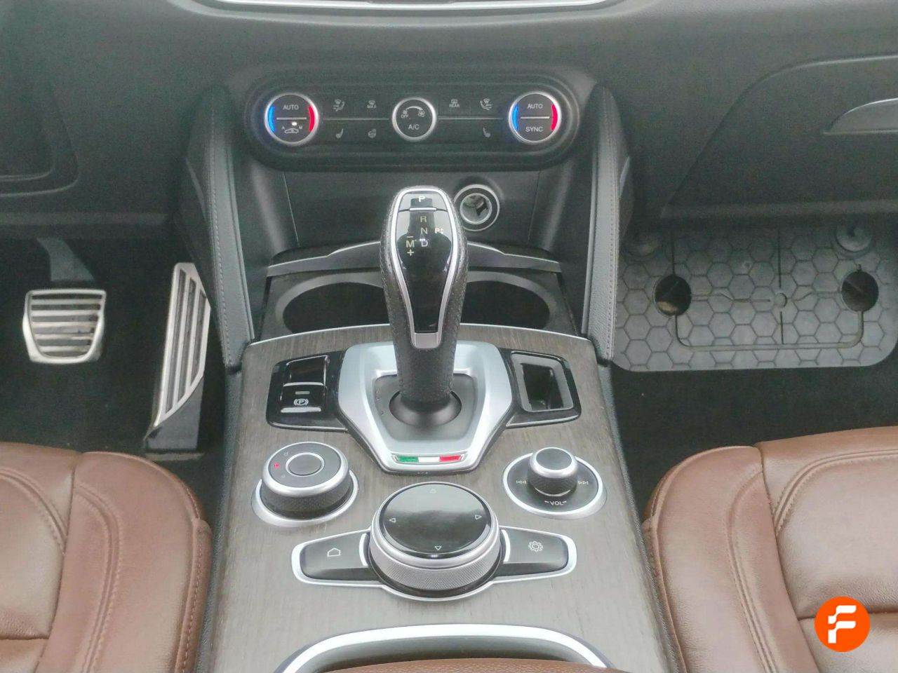 Foto Alfa Romeo Stelvio 13
