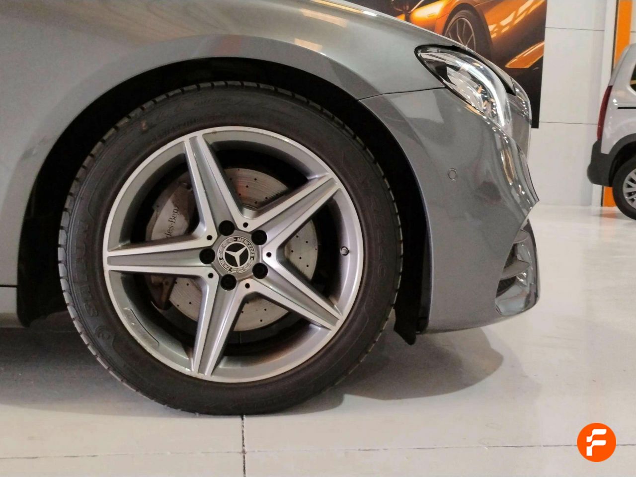 Foto Mercedes-Benz Clase E 25